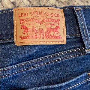 LEVI skinny jeans